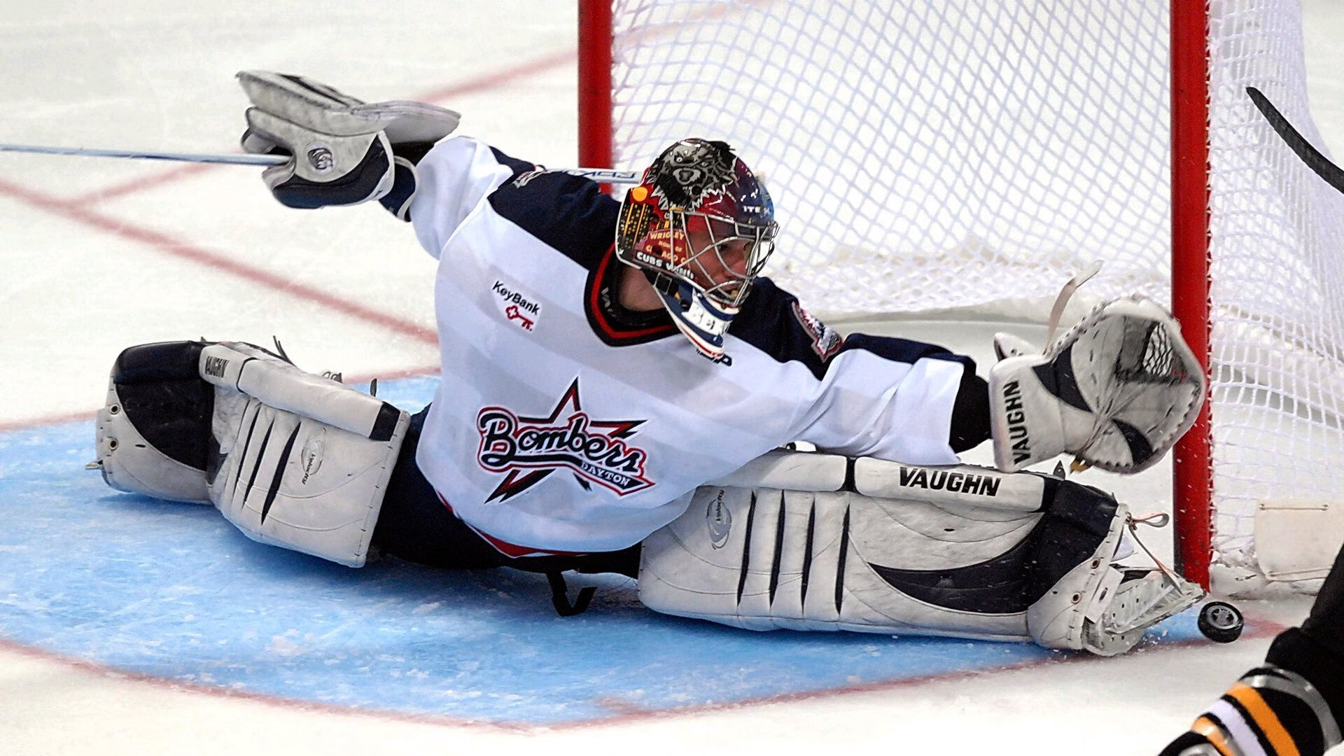 “高新区全民健身馆:短柄墙球赛,战术与力量的无缝对接”